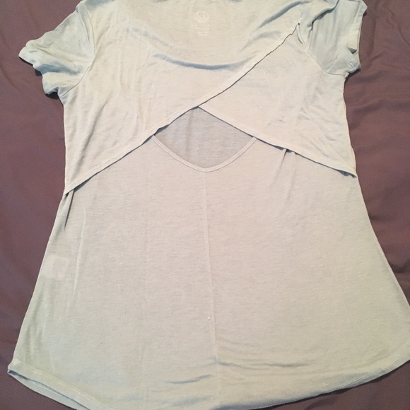 Cut out tshirt - Picture 1 of 2